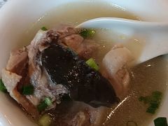 -鲁朗纳麦石锅鸡庄园