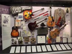 -摇滚乐名人堂博物馆