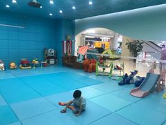 -小小王国亲子游泳俱乐部(锦辉中心)