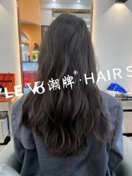 点击看大图 -V8潮牌·接发烫染连锁