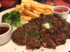-WOLFGANG PUCK KITCHEN & BAR(迪士尼小镇店)