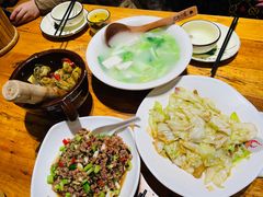 -老滇山寨•云南特色菜•地方菜•民族风情歌舞表演(金碧店)