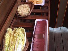 -厚山庭院重庆老火锅
