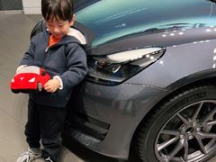 -TESLA 特斯拉(上海太古汇体验店)
