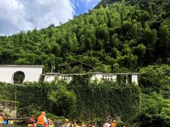 -安吉龙王山峡谷漂流