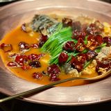 拾久越开越多了。在新京熹楼新京熹品鉴中心包间环境和服务还可以