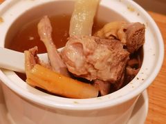 -顺风汤馆·广府粤菜(江宸天街店)
