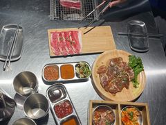 -马路牙子烧烤音乐酒馆(望京店)