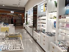 -J-Optical佳视明眼镜·蔡司视觉(青岛金茂览秀城店)