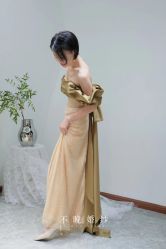 -不晚国际婚纱礼服