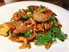 -费大厨辣椒炒肉(万家丽一店)
