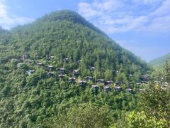 -蝶舞清江·恩施地心谷景区