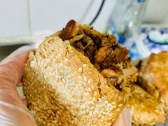 -洪峰浩老北京烧饼夹肉(角门路店)