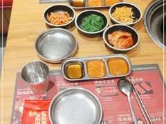 -青瓦炭韩潮烤肉(花园道店)