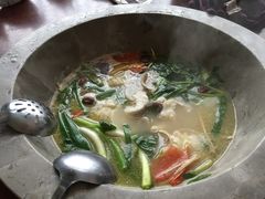 -姚记抚仙湖野生菌石锅鱼庄