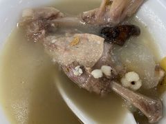 -红旗山庄(圭峰山店)