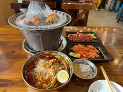 -韩风烤牛肉冷面店