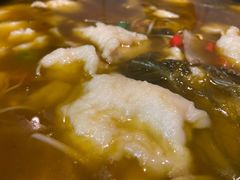 -有红鸡毛店·川菜(建设路店)