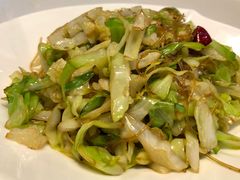 炝炒圆白菜粉丝-旺顺阁鱼头泡饼(小红门店)