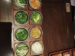 -银米·云南传统过桥米线(双廊黑金冠店)