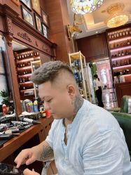 -尼特斯男士发型馆