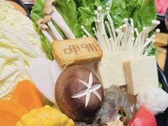 -呷哺呷哺 黄金牧场 (盛世天骄店)