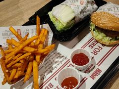 -The Habit Burger Grill 哈比特汉堡(复兴soho店)