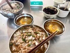 -正宗杨记普洱酸醋米线(总店)