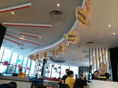 大堂-必胜客(武汉欢乐谷店)