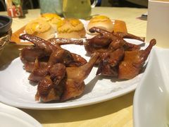 招牌烤乳鸽-石岐佬中山菜馆(张溪店)
