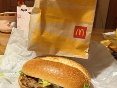 -麦当劳(百联西郊购物中心店)