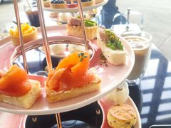 -亚龙湾喜来登·美景台大堂吧