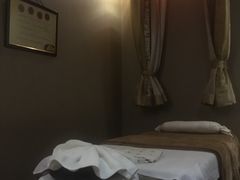 -莱蔻·圣灸堂·推拿艾灸(天山店)