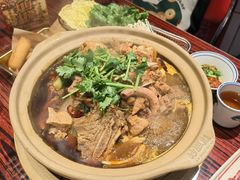 -沙胆彪炭炉牛杂煲(上海日月光广场店)