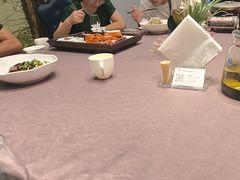 -香山湖家家宴(中山陵店)
