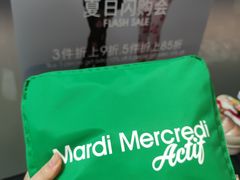 -广州周大福金融中心