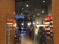 门面-星巴克臻选(莘庄仲盛店)
