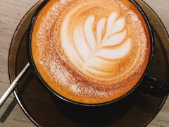 热拿铁-Perma Café樸門(五羊店)