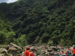 -安吉龙王山峡谷漂流