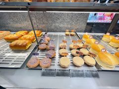 -好利来(上海虹桥新天地Lab主题店)