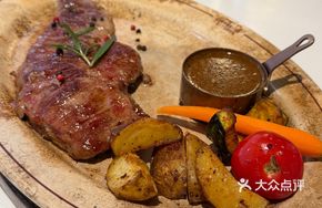 Charcoal-Grilled Ribeye Steak