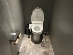 -SFEEL设计师酒店(成都春熙路天府广场店)