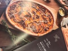 -I HOLIC艾豪丽披萨(KKone店)