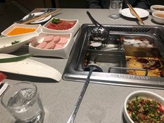 -海底捞火锅(关山保利店)
