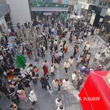 来杯喜茶，前面等待800杯……