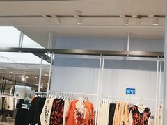 -美特斯邦威(新天地购物中心店)