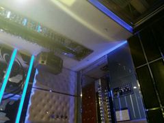 -蓝尊量贩(黄河路店)