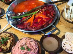 -老街·稳拈老火锅(海椒市店)