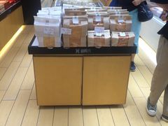 面包甜点陈列柜-御蝶坊生日蛋糕KNAC(创业店)