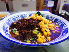 -渝之汇牛肉豌杂面